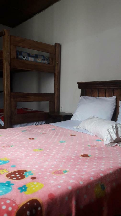 Hostal Cq Chapinero Bogotá Zewnętrze zdjęcie